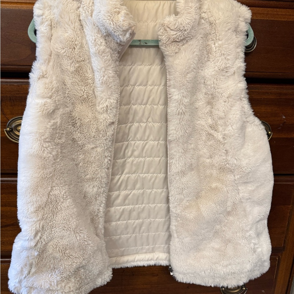 Nicole Miller Original Reversible Faux Fur Vest – Size Large